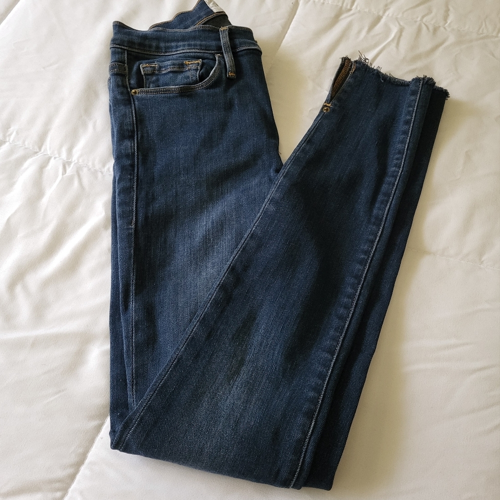 Frame Le Skinny De Jeanne Slit Rivet Raw-edge Jeans in Fayette - Picture 7 of 9
